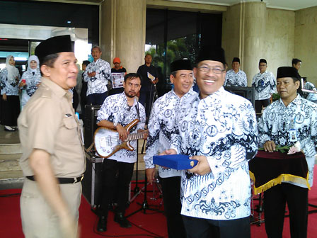 Pencarian PGRI Kota Surakarta - Persatuan Guru Republik Indonesia Cabang Kota Surakarta